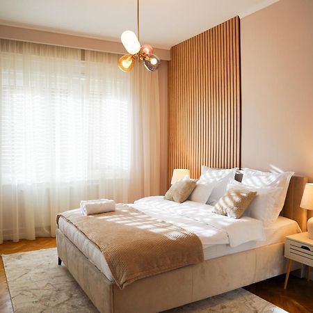 Ami'S Corner Lovely Family And Couple'S Home 시비우 외부 사진