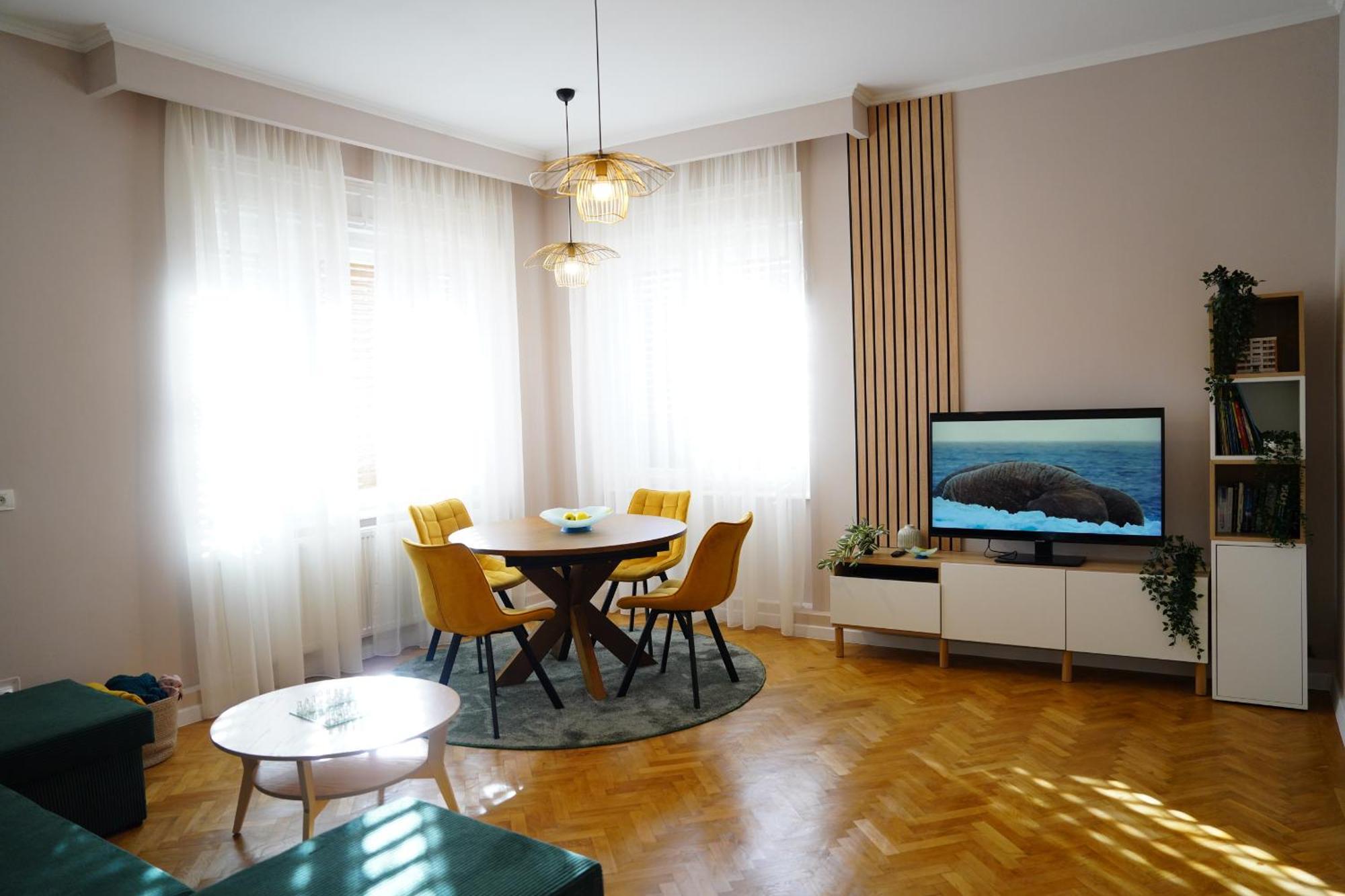 Ami'S Corner Lovely Family And Couple'S Home 시비우 외부 사진