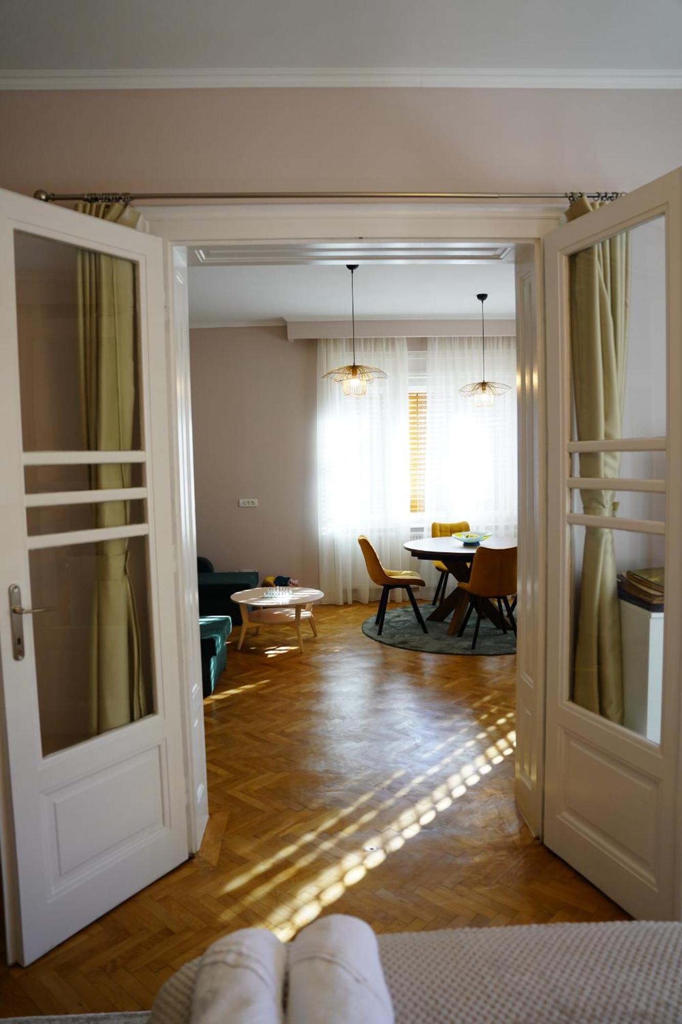 Ami'S Corner Lovely Family And Couple'S Home 시비우 외부 사진